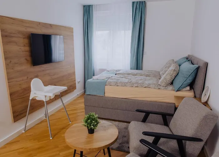 Апартаменты Sunshine - *